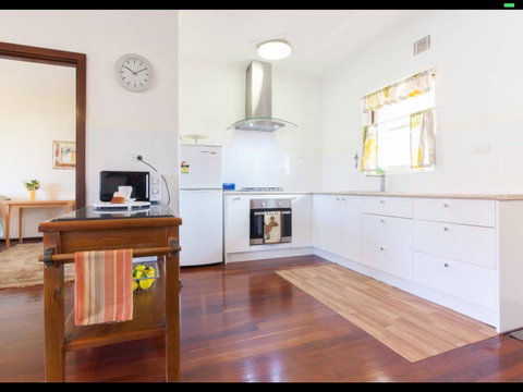 Broadway Apartments - Accommodation in Surfers Paradise 44