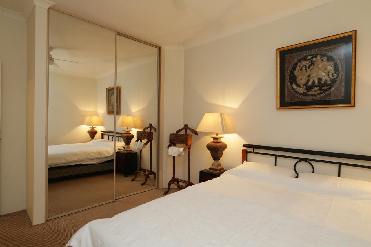 Doubleview WA Accommodation in Surfers Paradise