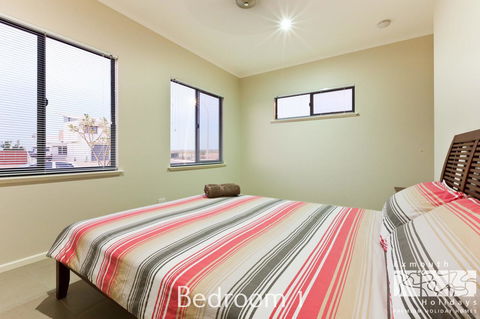 3 Kestrel Place - Accommodation in Surfers Paradise 9