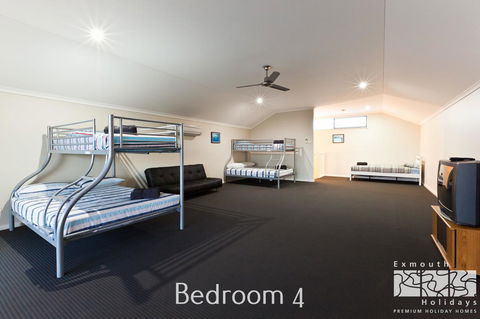 3 Kestrel Place - Accommodation in Surfers Paradise 14