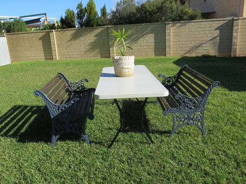Jurien Beachfront Holiday Units - Accommodation in Surfers Paradise 6
