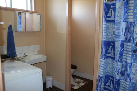 Jurien Beachfront Holiday Units - Accommodation in Surfers Paradise 13