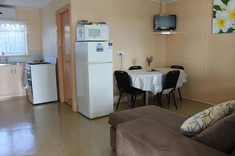 Jurien Beachfront Holiday Units - Accommodation in Surfers Paradise 9