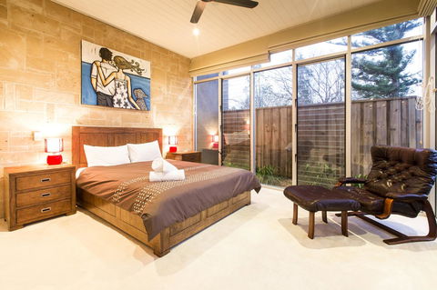 Arthouse - Accommodation in Surfers Paradise 12