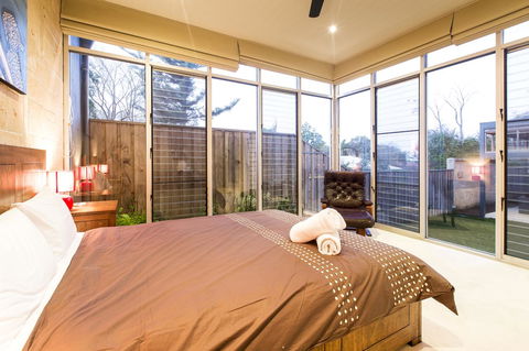 Arthouse - Accommodation in Surfers Paradise 11