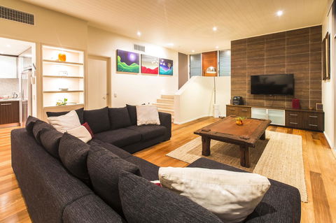 Arthouse - Accommodation in Surfers Paradise 7