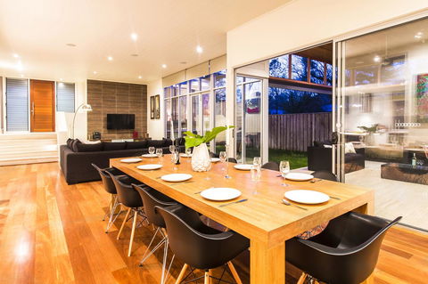Arthouse - Accommodation in Surfers Paradise 2