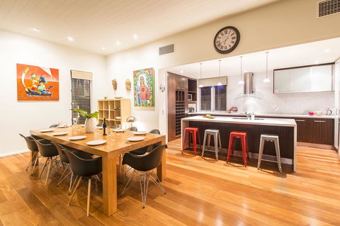 Arthouse - Accommodation in Surfers Paradise 23