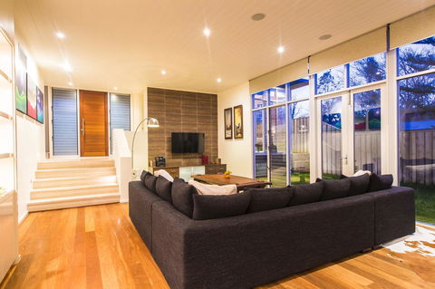 Arthouse - Accommodation in Surfers Paradise 3