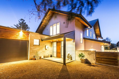 Arthouse - Accommodation in Surfers Paradise 26