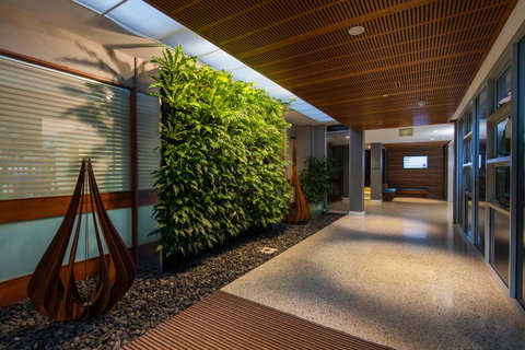 Trinity On Hampden - Accommodation in Surfers Paradise 1