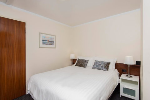 Trinity On Hampden - Accommodation in Surfers Paradise 0