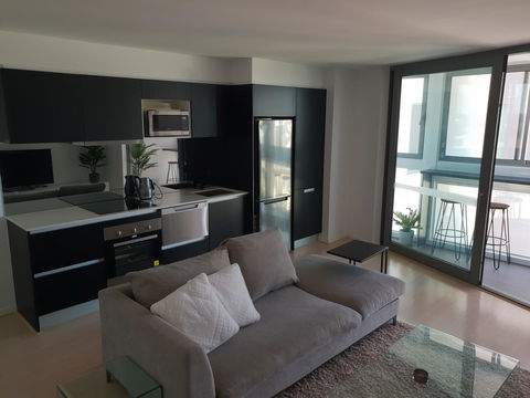 Modern Northbridge Apartment - Accommodation in Surfers Paradise 7