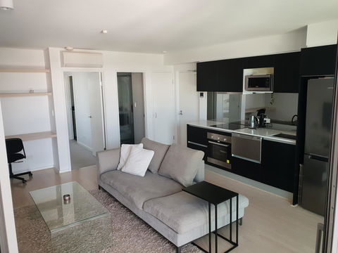 Modern Northbridge Apartment - Accommodation in Surfers Paradise 8