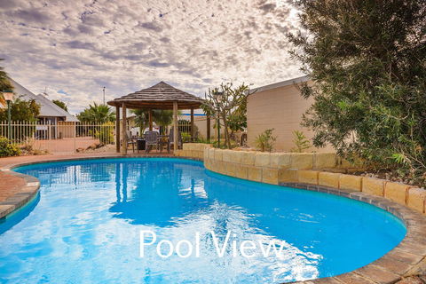 Osprey Holiday Village Unit 103 2 Bedroom - Accommodation in Surfers Paradise 14