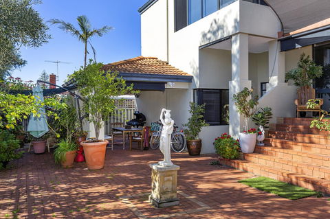 Como Executive Apartment - Accommodation in Surfers Paradise 16
