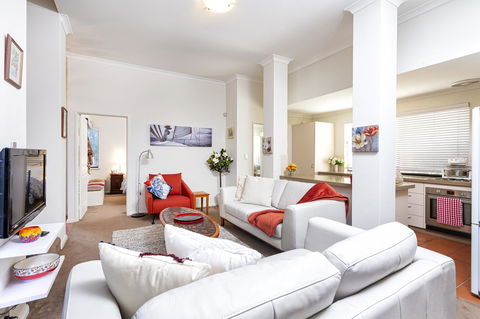 Como Executive Apartment - Accommodation in Surfers Paradise 5