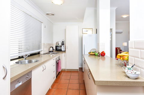 Como Executive Apartment - Accommodation in Surfers Paradise 8