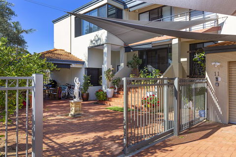 Como Executive Apartment - Accommodation in Surfers Paradise 1