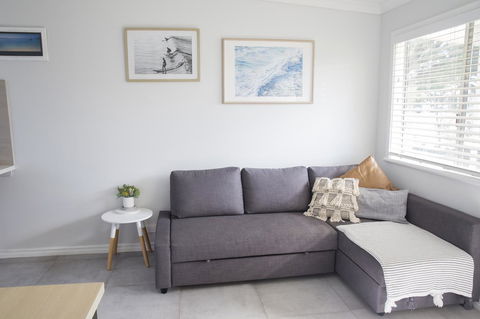 Salty Shack Lancelin - Accommodation in Surfers Paradise 3