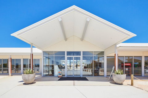 RAC Monkey Mia Dolphin Resort - Accommodation in Surfers Paradise 29