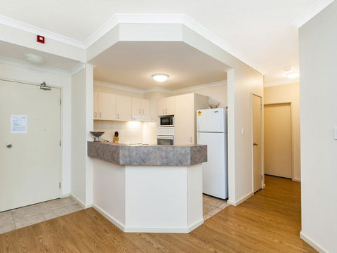 James On The Park - Executive Escapes - Accommodation in Surfers Paradise 22