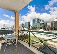 James On The Park - Accommodation in Surfers Paradise