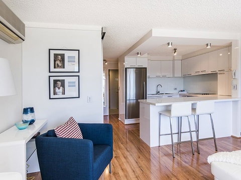 South Perth Deluxe Apartment - Accommodation in Surfers Paradise 2