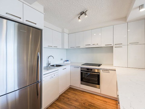 South Perth Deluxe Apartment - Accommodation in Surfers Paradise 12
