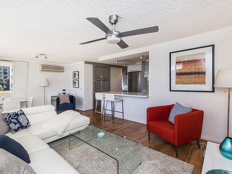 South Perth Deluxe Apartment - Accommodation in Surfers Paradise 5