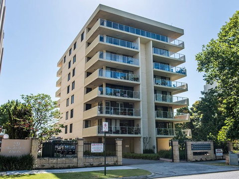 South Perth Deluxe Apartment - Accommodation in Surfers Paradise 43