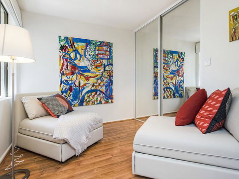 South Perth Deluxe Apartment - Accommodation in Surfers Paradise 36