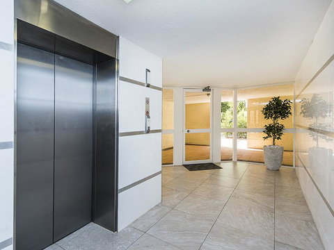 South Perth Deluxe Apartment - Accommodation in Surfers Paradise 21