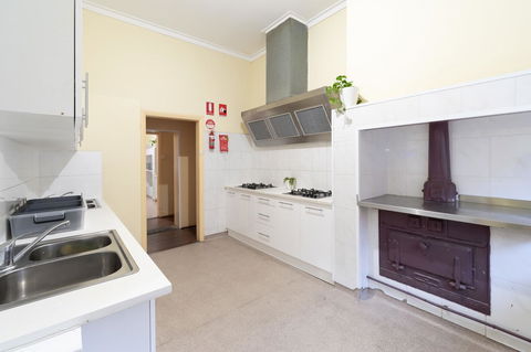 MyOZexp Aberdeen Lodge - Accommodation in Surfers Paradise 5