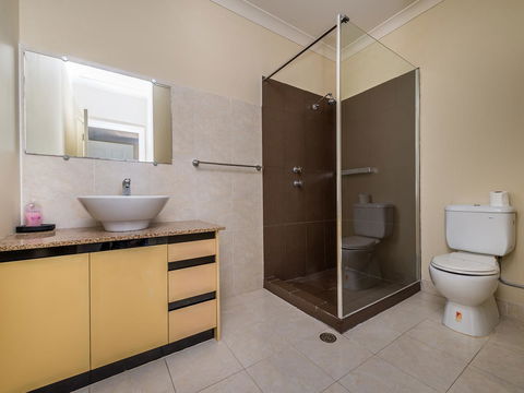 Seafront Unit 60 - Accommodation in Surfers Paradise 5