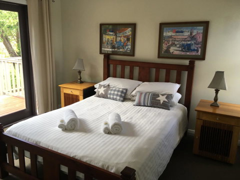Rowley House - Accommodation in Surfers Paradise 19