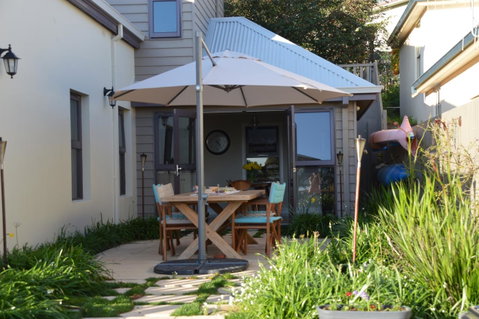 Rowley House - Accommodation in Surfers Paradise 7