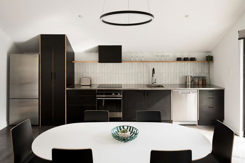 Berms And Barrels - New - Accommodation in Surfers Paradise 0
