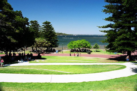 While Away Holiday Accommodation - Accommodation in Surfers Paradise 20