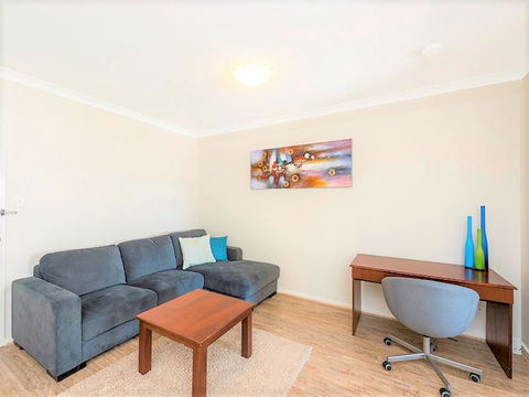 Perth West End Apartment 504 - Accommodation in Surfers Paradise 13