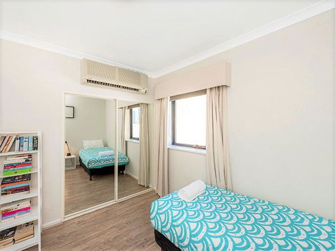 Perth West End Apartment 504 - Accommodation in Surfers Paradise 11