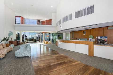 A 406 FANTASTIC OCEAN BEACH And MARINA VIEW APT - MANDURAH - Accommodation in Surfers Paradise 6