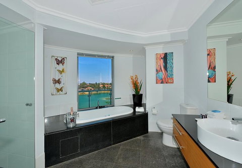 A 406 FANTASTIC OCEAN BEACH And MARINA VIEW APT - MANDURAH - Accommodation in Surfers Paradise 30