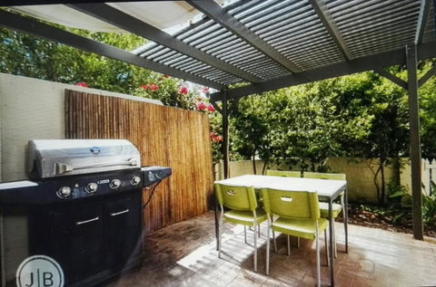 Perth City Retreat - Accommodation in Surfers Paradise 10