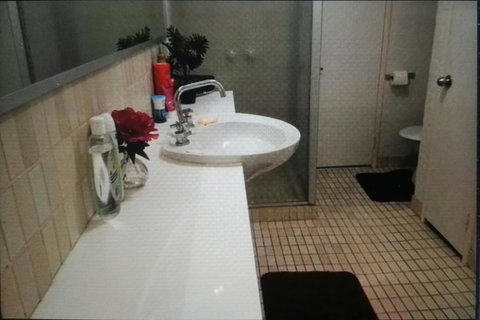 Perth City Retreat - Accommodation in Surfers Paradise 9