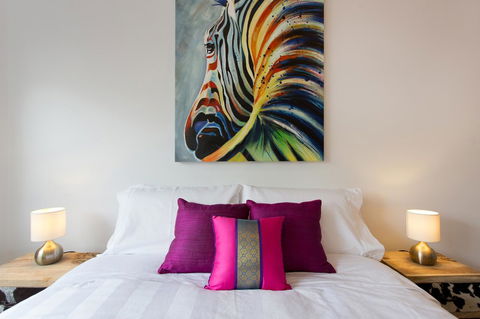 Windows On Pakenham - Accommodation in Surfers Paradise 9