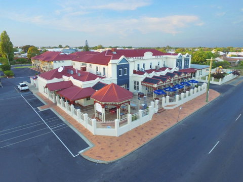 Esplanade Hotel Busselton - Accommodation in Surfers Paradise 13