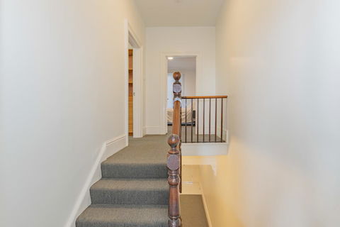 4 Bedroom House - Hobart CBD - Free Parking - Free WIFI - Accommodation in Surfers Paradise 19