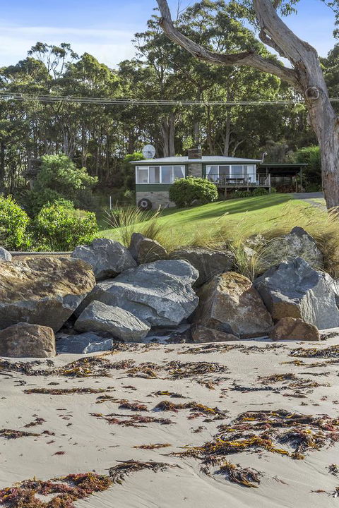 Summertime Cottage - Accommodation in Surfers Paradise 0