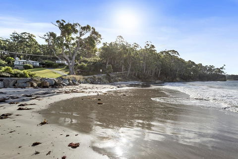 Summertime Cottage - Accommodation in Surfers Paradise 14